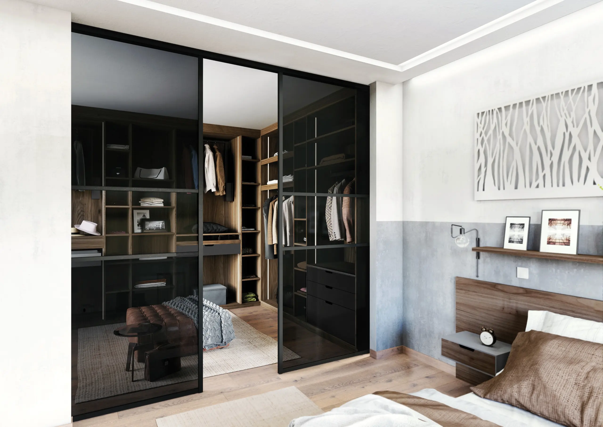 Dressing avec portes coulissantes : Grand placard de chambre avec portes en verre noir réfléchissant et intérieur aménagé.