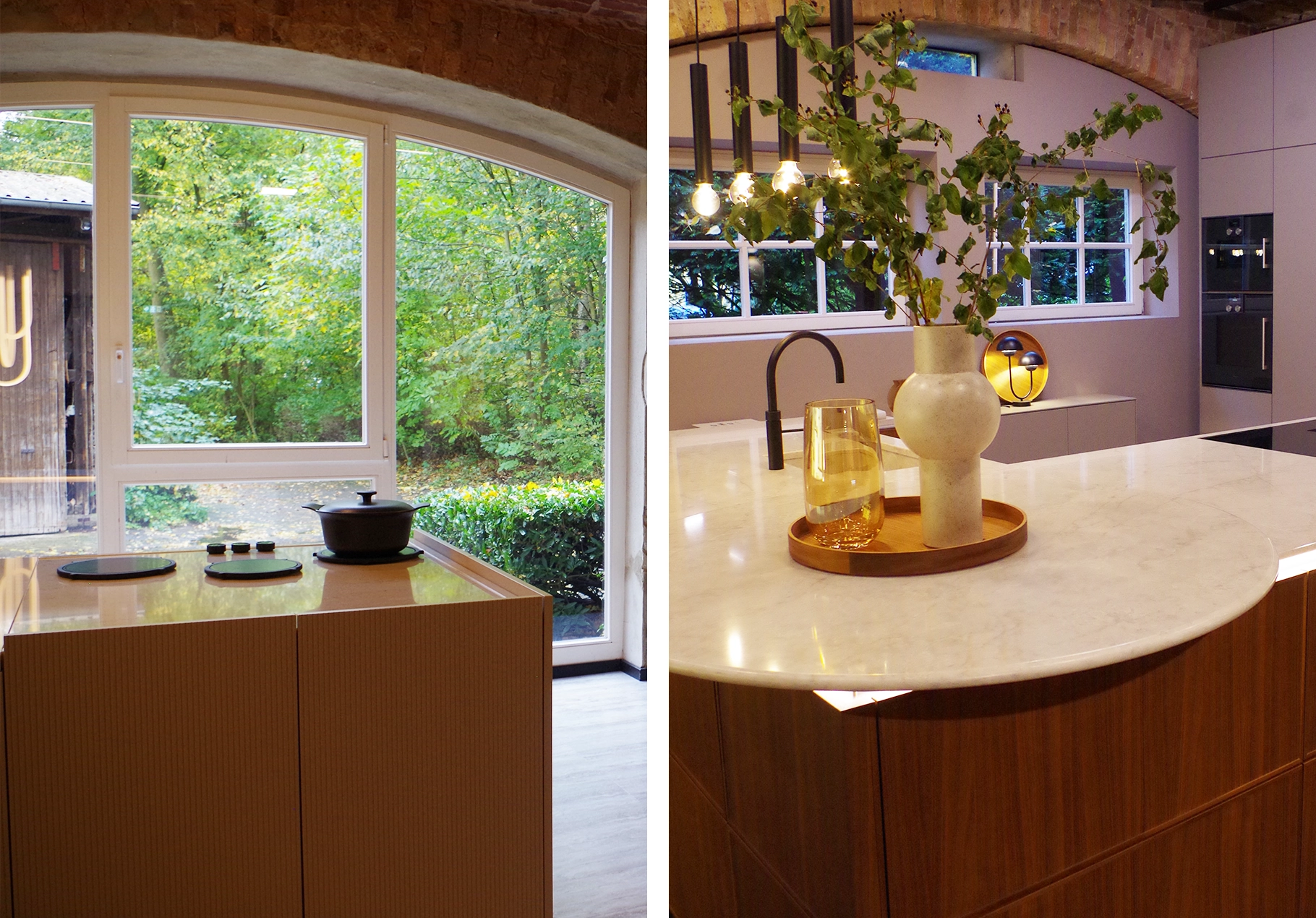 Détail cuisine en bois et marbre : Zoom sur un plan de travail en pierre claire et des meubles de cuisine en bois naturel devant une fenêtre donnant sur jardin.